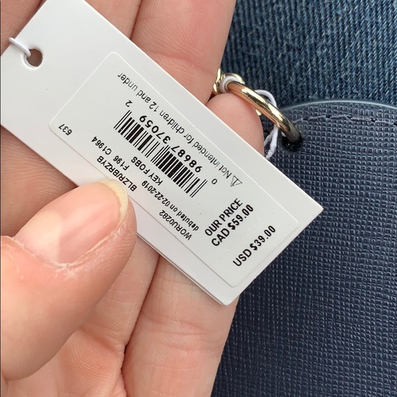 KATE SPADE Keychain - Picture 3 of 3